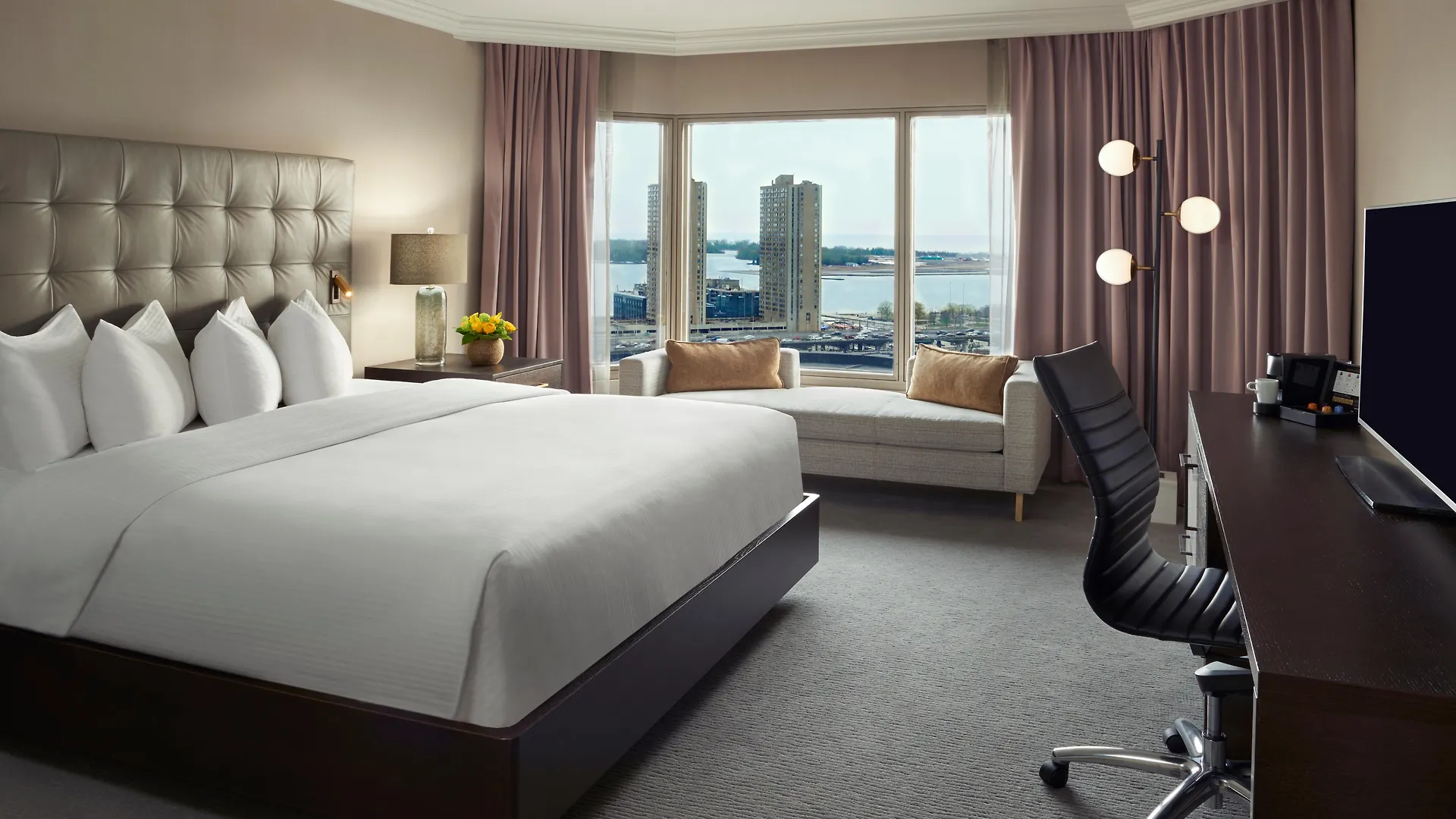 فندق إنتركونتيننتال تورونتو سنتر كندا