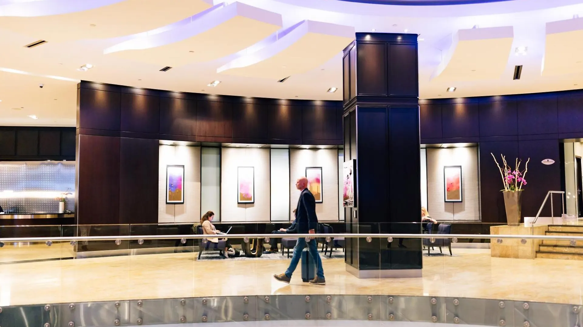 فندق إنتركونتيننتال تورونتو سنتر 4*,  كندا