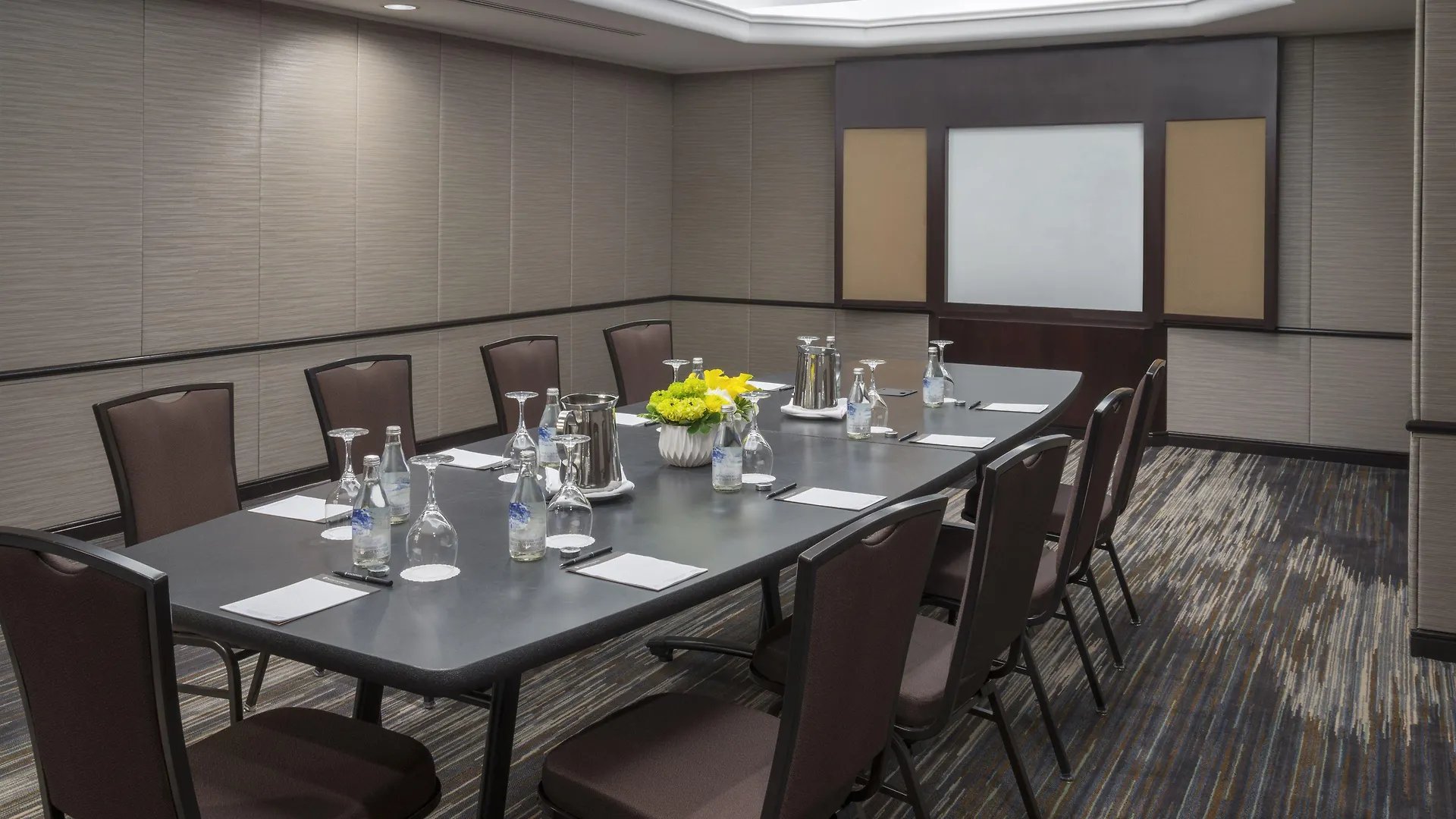 فندق إنتركونتيننتال تورونتو سنتر كندا