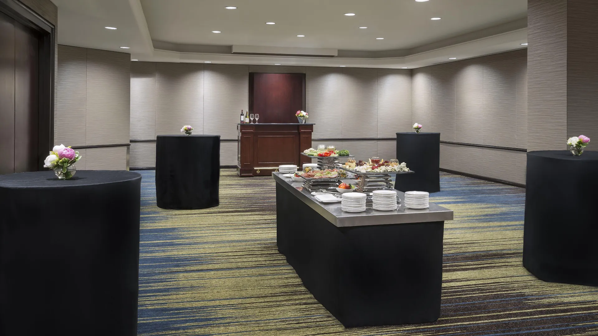 Intercontinental Toronto Centre By Ihg Otel 4*,  Kanada